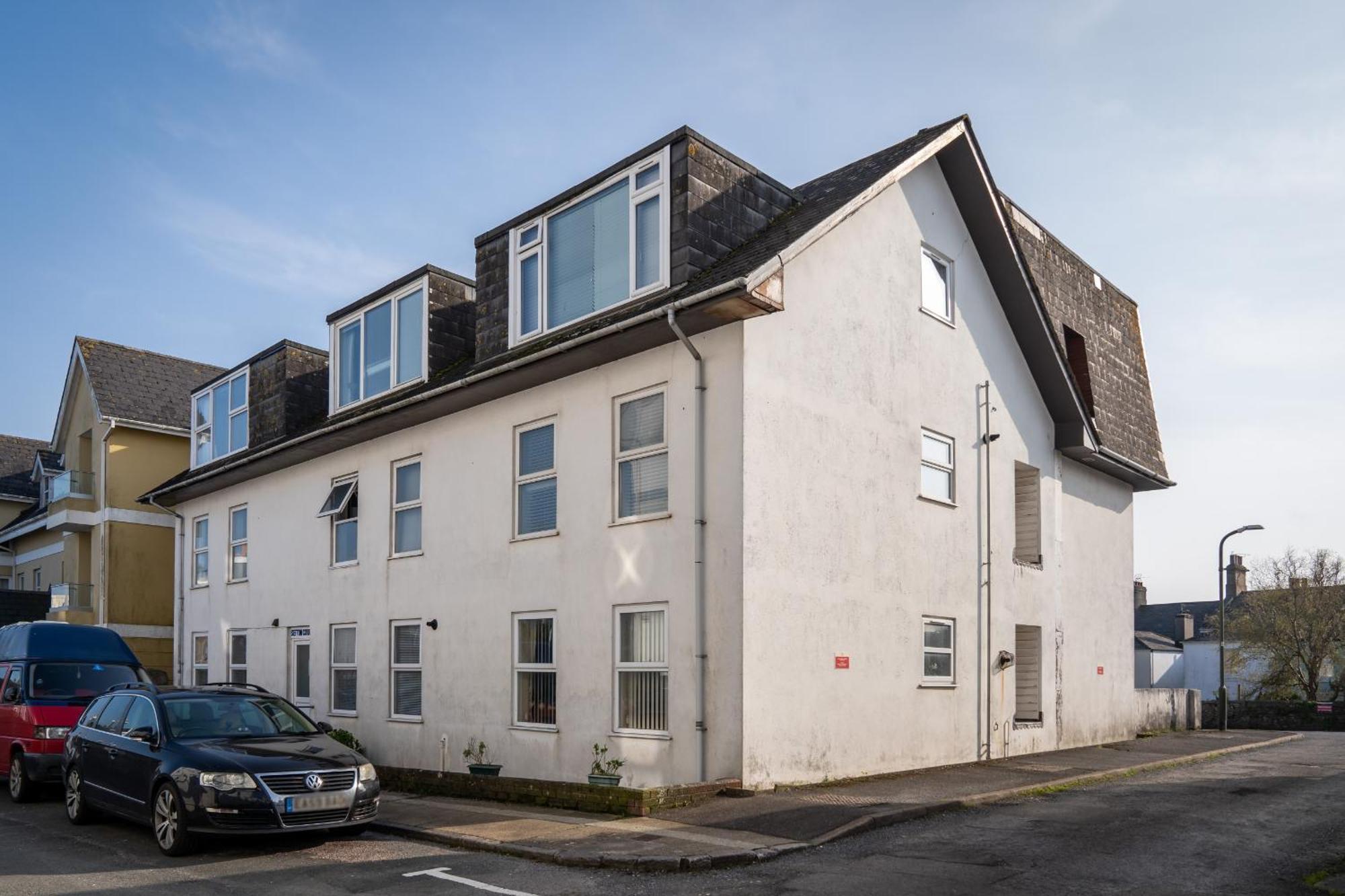 Lawsons Place - Family-Friendly Apartment With Parking On Babbacombe Downs In Torquay Exterior photo